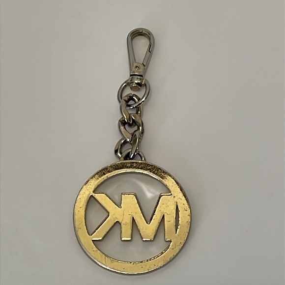 Michael Kors Hang Tag Bag Charm Key Chain Fob Gold - Picture 2 of 3